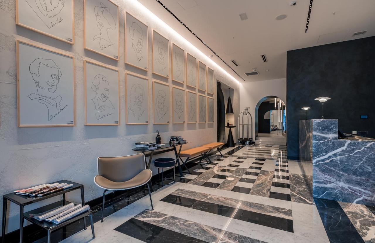 Hotel Monograph Freedom Square Tbilisi Exterior foto The lobby of the hotel